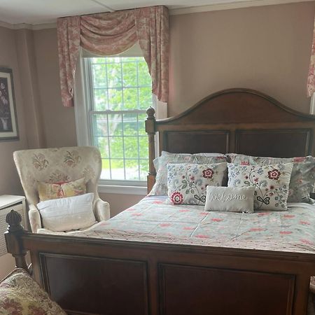 Antique1242 British Bed & Breakfast エンフィールド エクステリア 写真